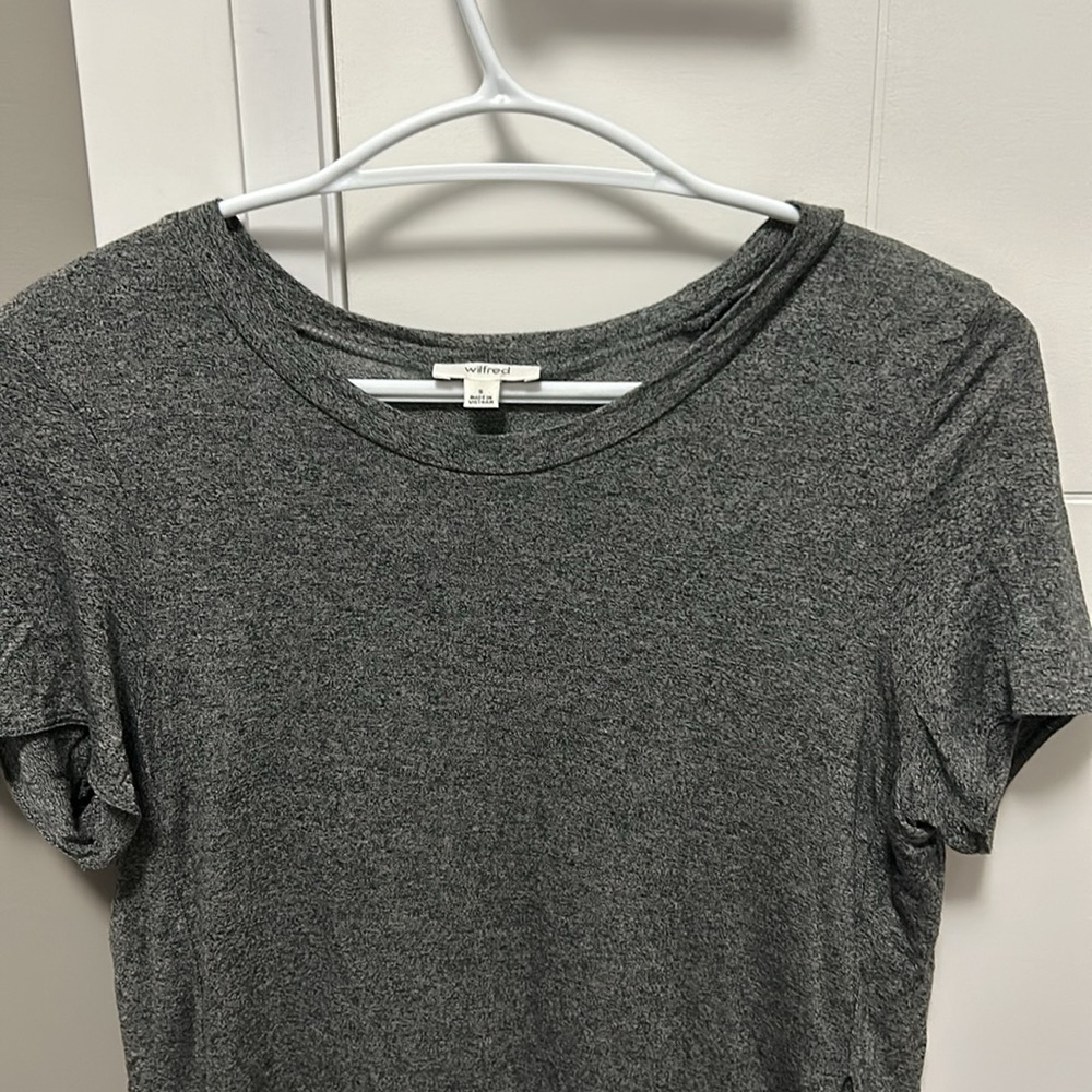 WILFRED by Aritzia Capucine split side short sleeve top *grey* - Picture 6 of 10